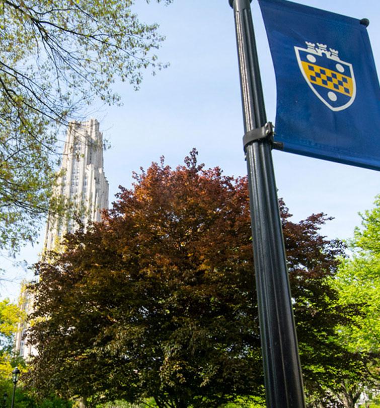 Cathedral of Learning and lamp posts